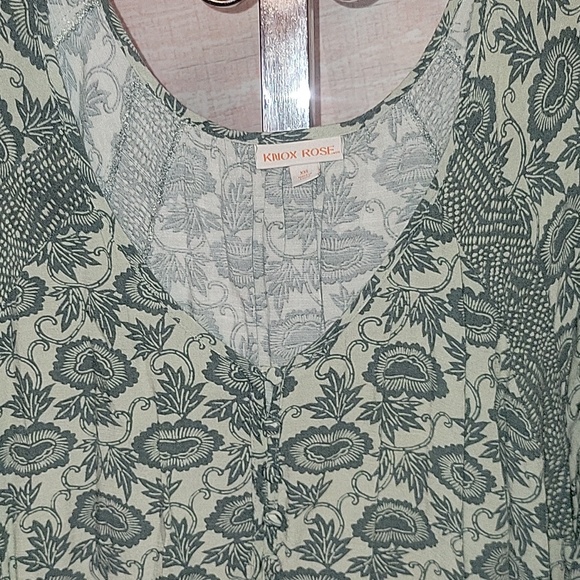 Knox Rose Olive Green Floral Blouse - Picture 2 of 6